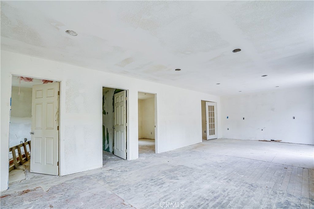 12055 Kagel Canyon