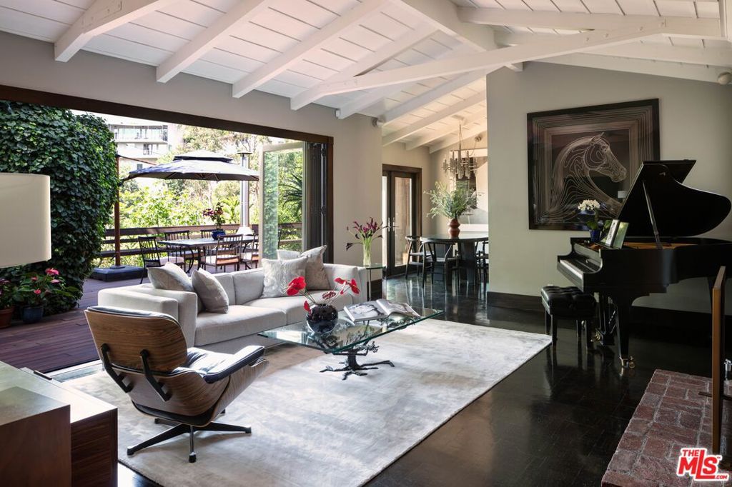 Photo of 6464 Bryn Mawr Drive, Los Angeles, CA 90068 (MLS # 25609649)
