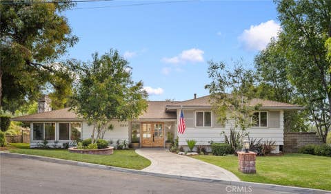 Photo of 13081 Saint Thomas DR, North Tustin, CA 92705 (MLS # PW26171888)