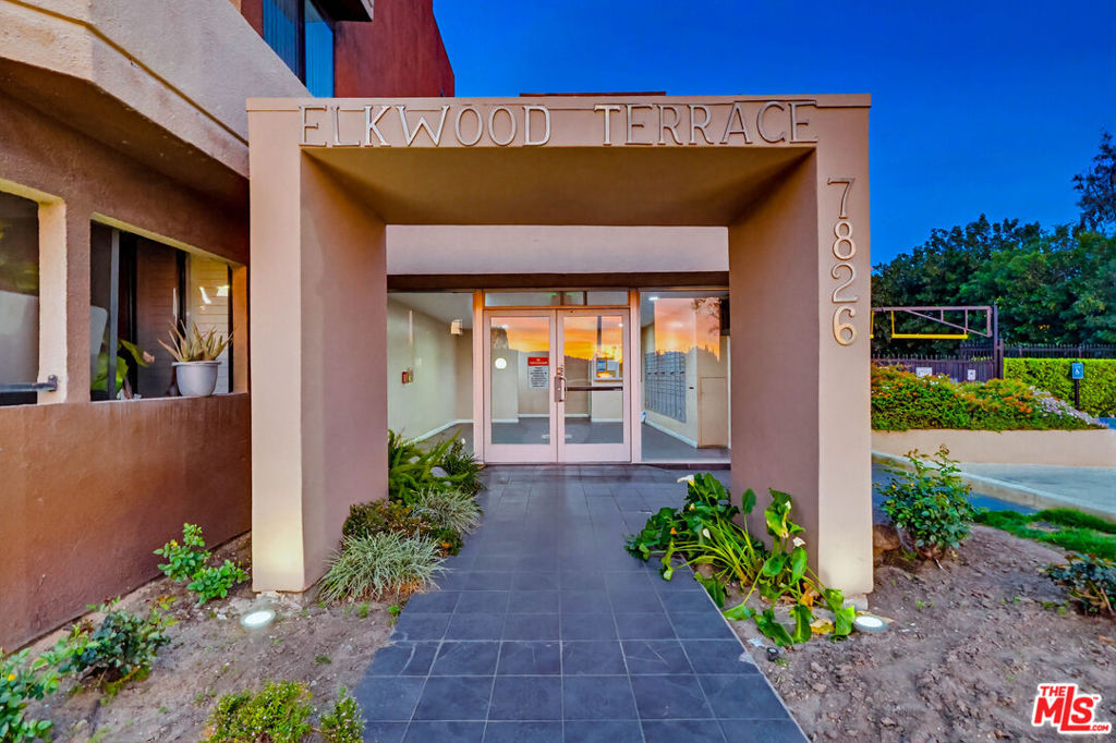 7826 Topanga Canyon Boulevard 210