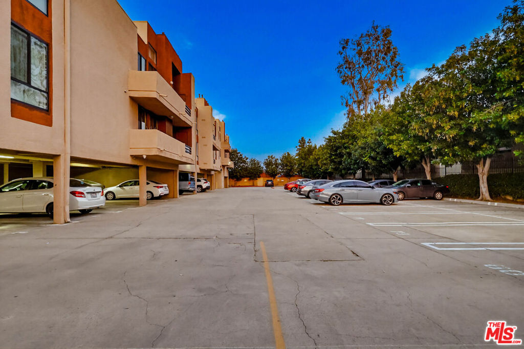 7826 Topanga Canyon Boulevard 210
