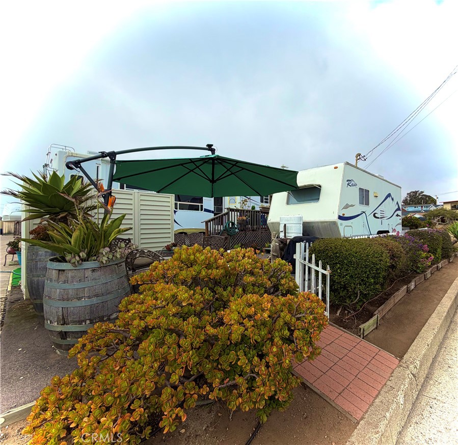 233 Surf Street 6