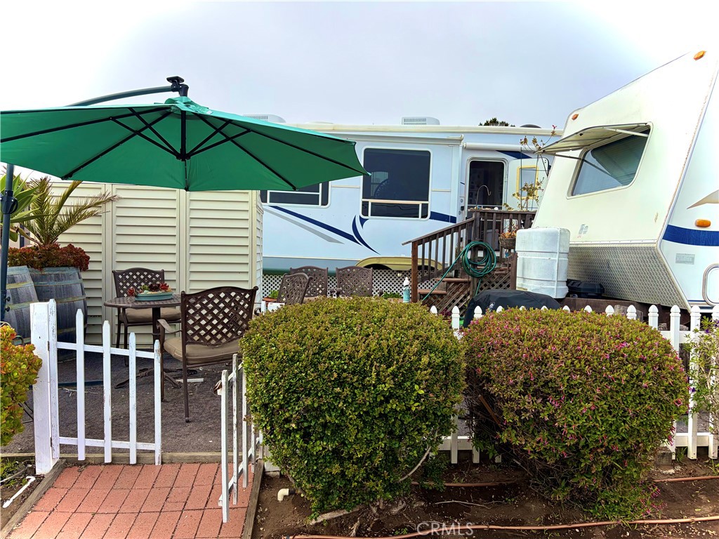 233 Surf Street 6