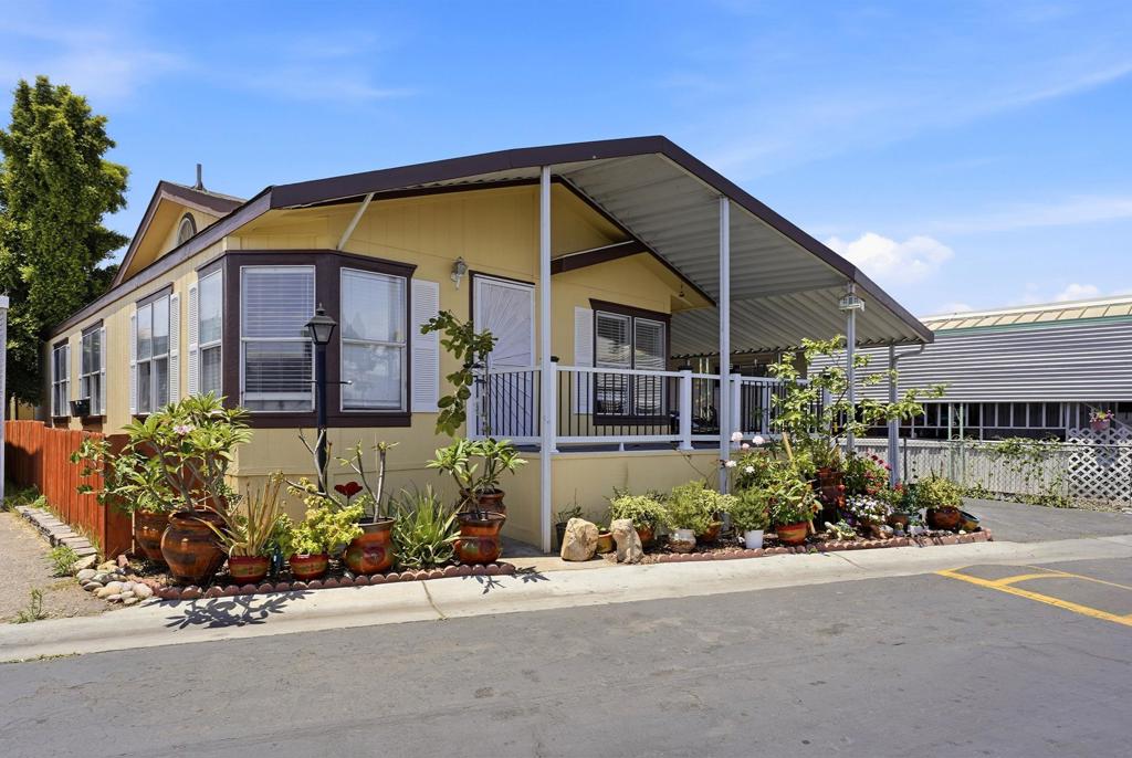 Photo 1 of 26 — 6460 Convoy Court SPC 150, San Diego, CA 92117