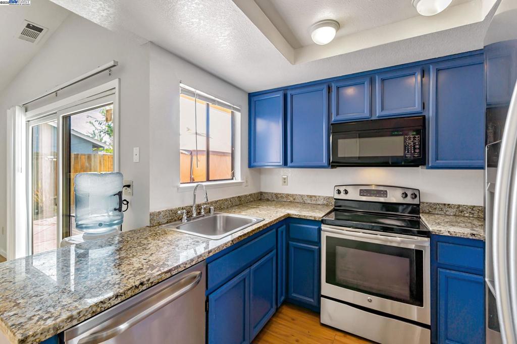 CONTRA LOMA - Residential