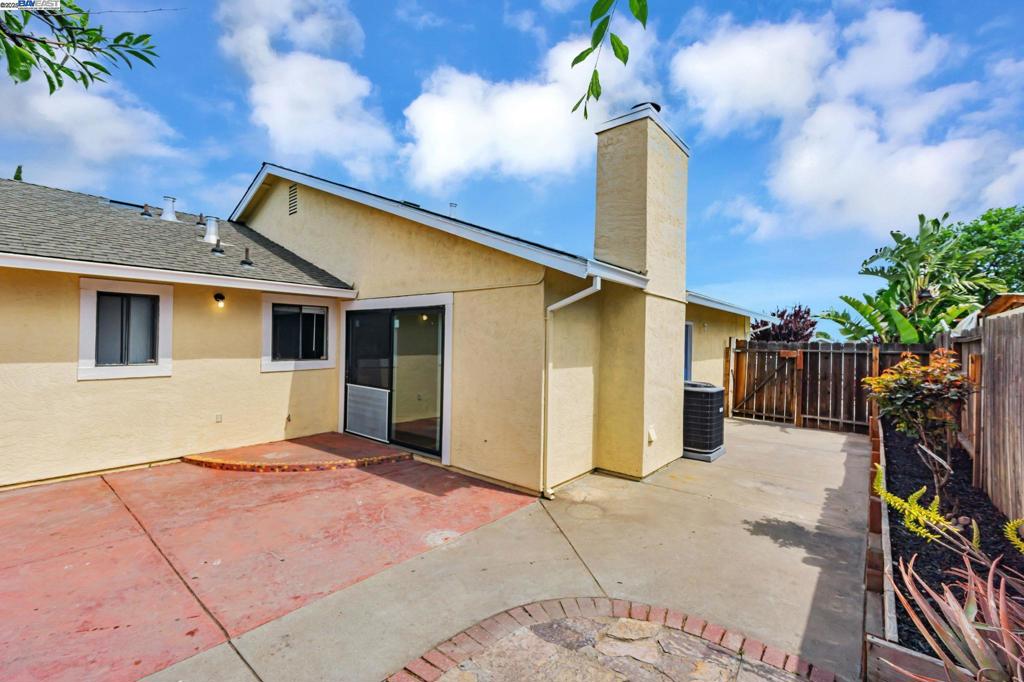 CONTRA LOMA - Residential