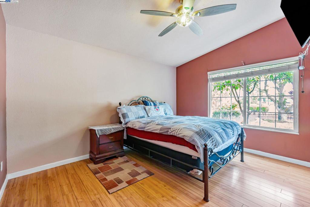 CONTRA LOMA - Residential