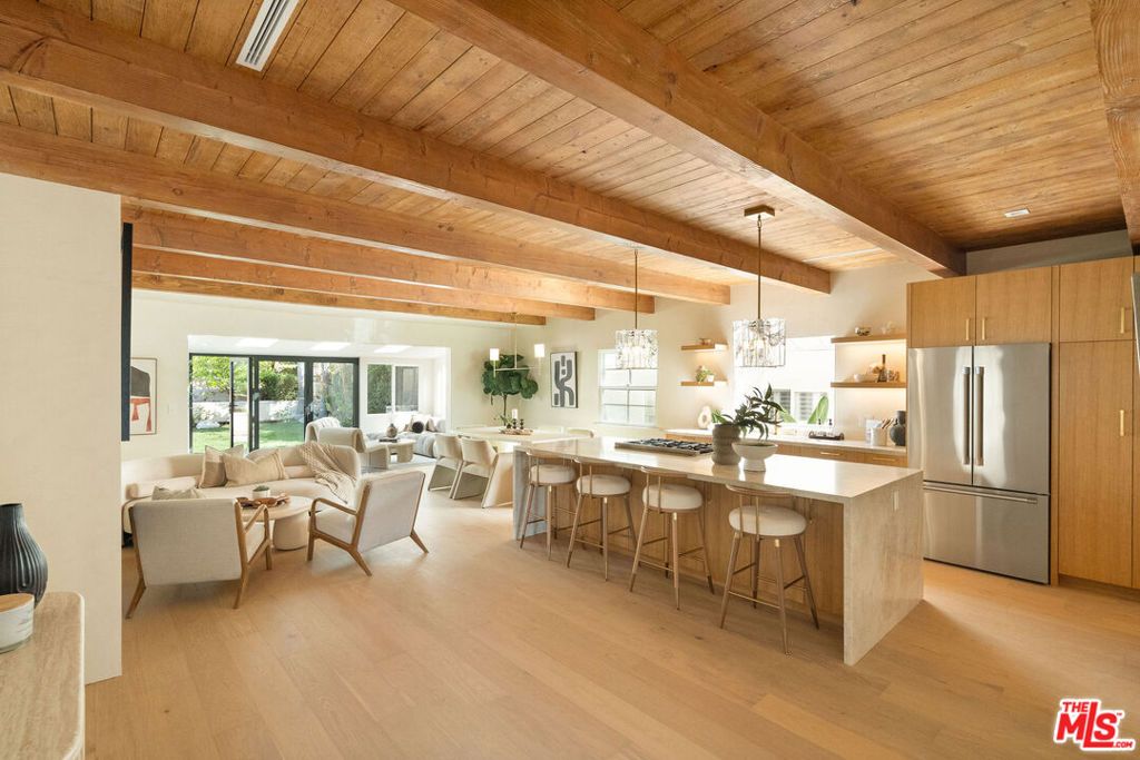 Photo of 2933 Glenn Avenue, Santa Monica, CA 90405 (MLS # 25618051)