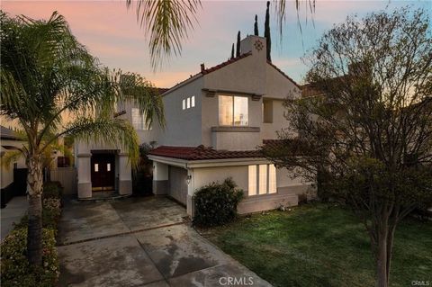 25099 Calle Entradero Murrieta CA 92563