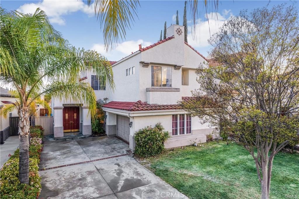 25099 Calle Entradero