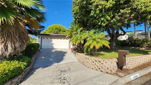 1350 Marabou Ln Vista CA 92083