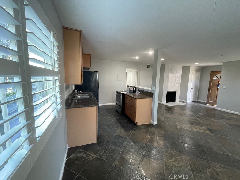 17572 Vandenberg Lane 01