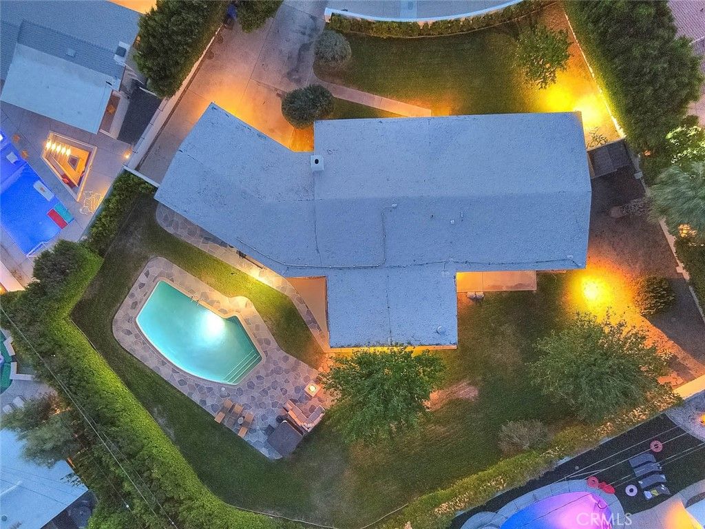 Photo of 1261 Linda Vista Rd, Palm Springs, CA 92262 (MLS # CV26002001)