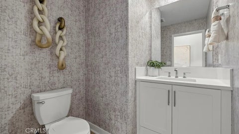 Tiny photo for 2014 Pyrenes Place, Santa Paula, CA 93060 (MLS # OC26214061)
