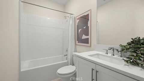 Tiny photo for 2014 Pyrenes Place, Santa Paula, CA 93060 (MLS # OC26214061)