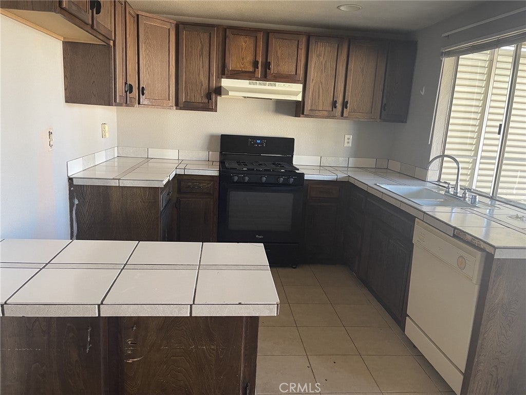 2303 El Rancho Circle