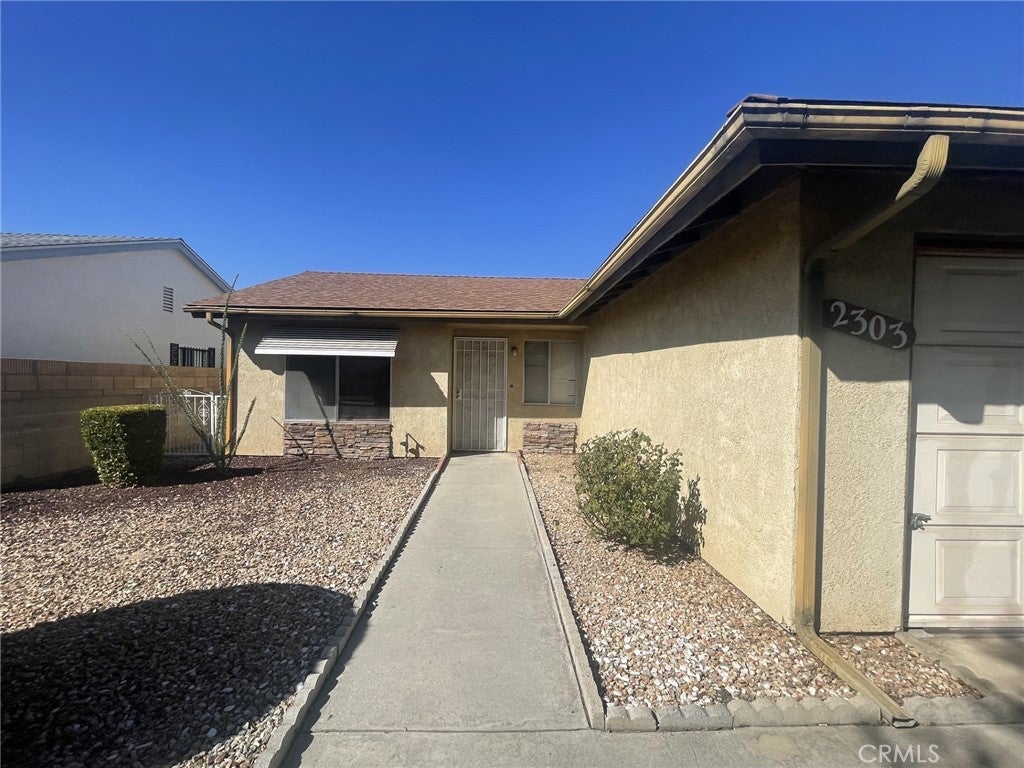 2303 El Rancho Circle