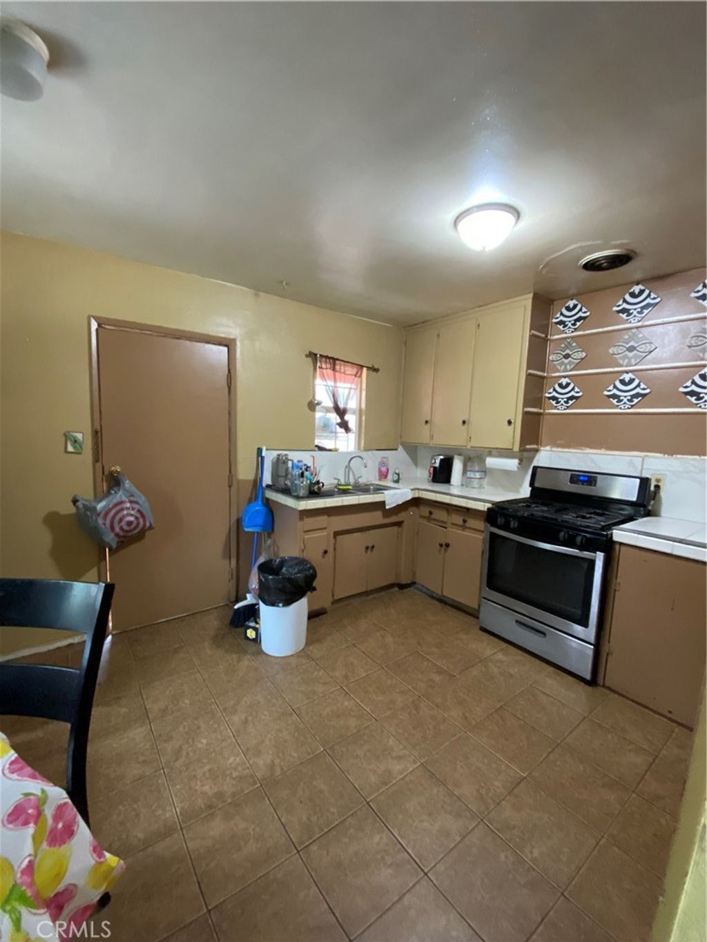 listing image 130721596394081933379