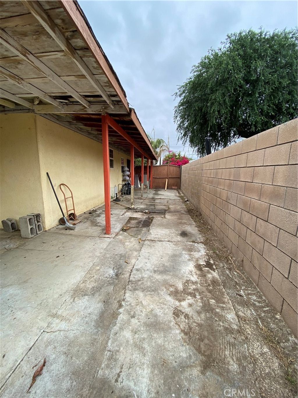 listing image 130724516469674818736