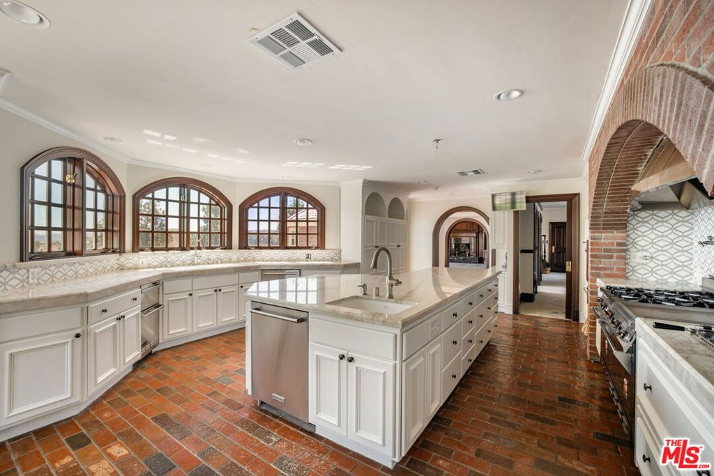 25045 Jim Bridger Road