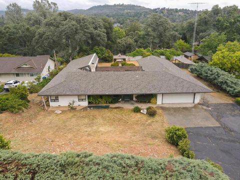 Photo of 20521 Upper Hillview Drive, Sonora, CA 95370 (MLS # ML82049052)