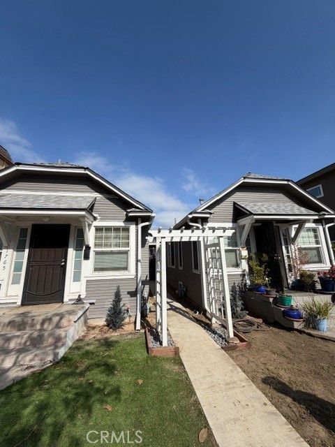 1765 E 3rd Long Beach CA 90802