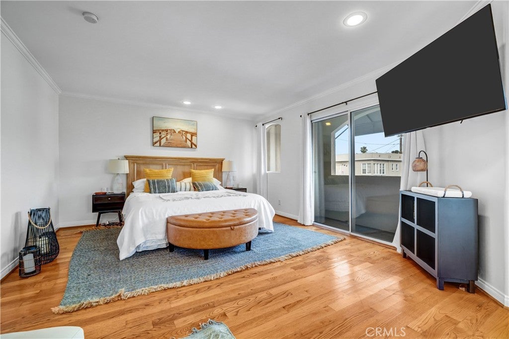 Long Beach, California, 90803, United States, 3 Bedrooms Bedrooms, ,3 BathroomsBathrooms,Residential,Active,2041541