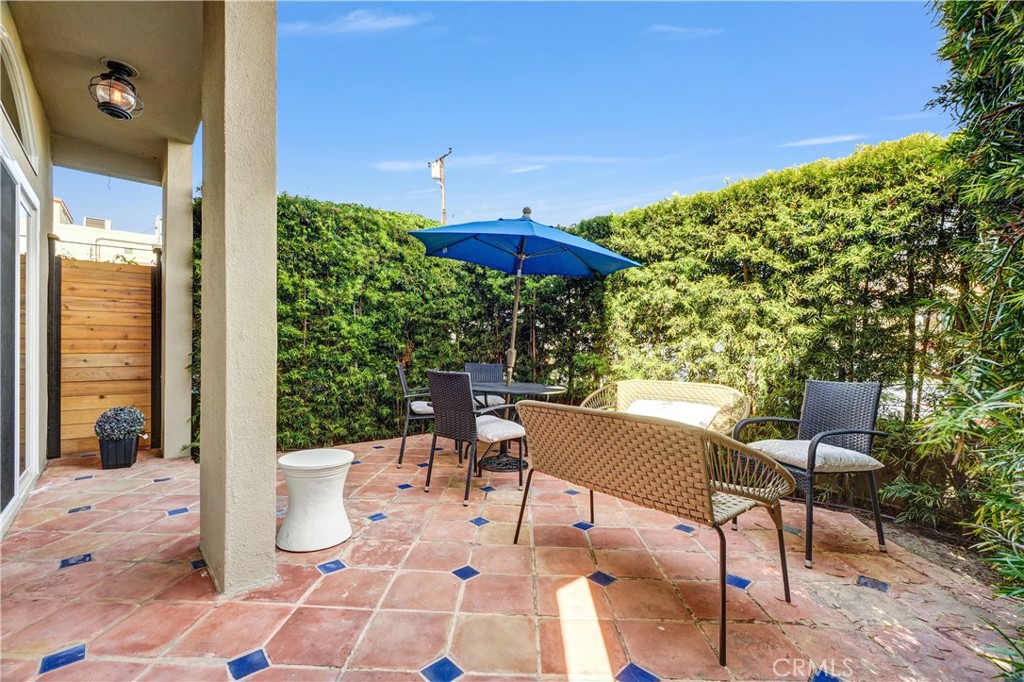 Long Beach, California, 90803, United States, 3 Bedrooms Bedrooms, ,3 BathroomsBathrooms,Residential,Active,2041541