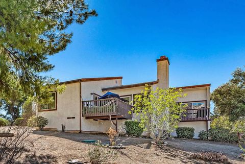 Photo of 15672 Davis Cup Ln Ln, Ramona, CA 92065 (MLS # 250042959SD) Photo of 15672 Davis Cup Ln Ln, Ramona, CA 92065 (MLS # 250042959SD)