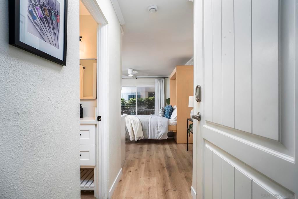 1021 Scott 107