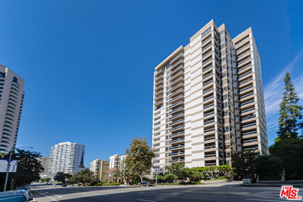 10445 Wilshire Boulevard 1402