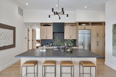 Tiny photo for 679 Adirondack Avenue, Ventura, CA 93003 (MLS # 226000354)