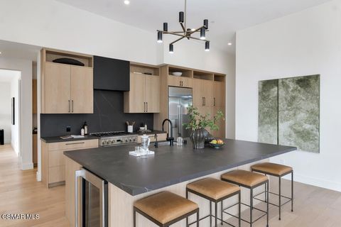 Tiny photo for 679 Adirondack Avenue, Ventura, CA 93003 (MLS # 226000354)