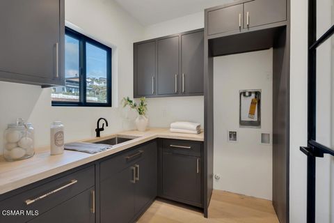 Tiny photo for 679 Adirondack Avenue, Ventura, CA 93003 (MLS # 226000354)