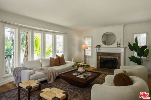 Photo of 5700 Fallsgrove Street, Los Angeles, CA 90016 (MLS # 26832065)