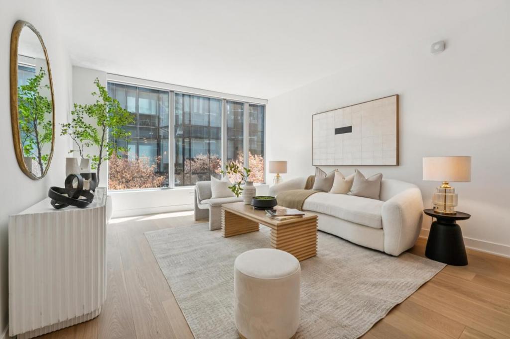 201 Folsom Street