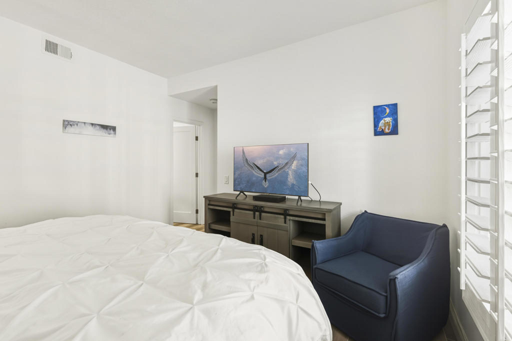 Desert Falls C.C. - Residential Lease