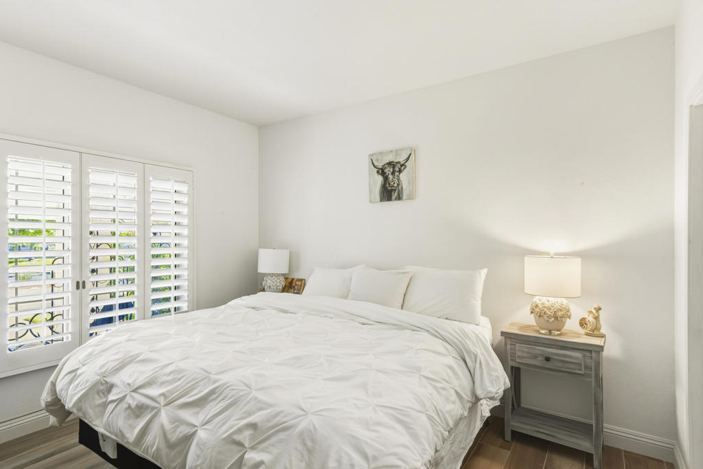 Desert Falls C.C. - Residential Lease