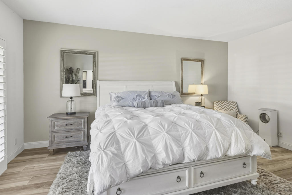 Desert Falls C.C. - Residential Lease