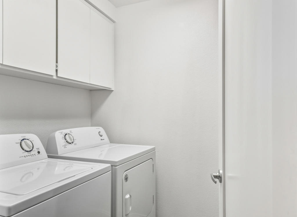 Desert Falls C.C. - Residential Lease