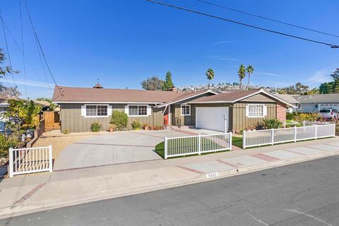 5852 Lomond Dr San Diego CA 92120