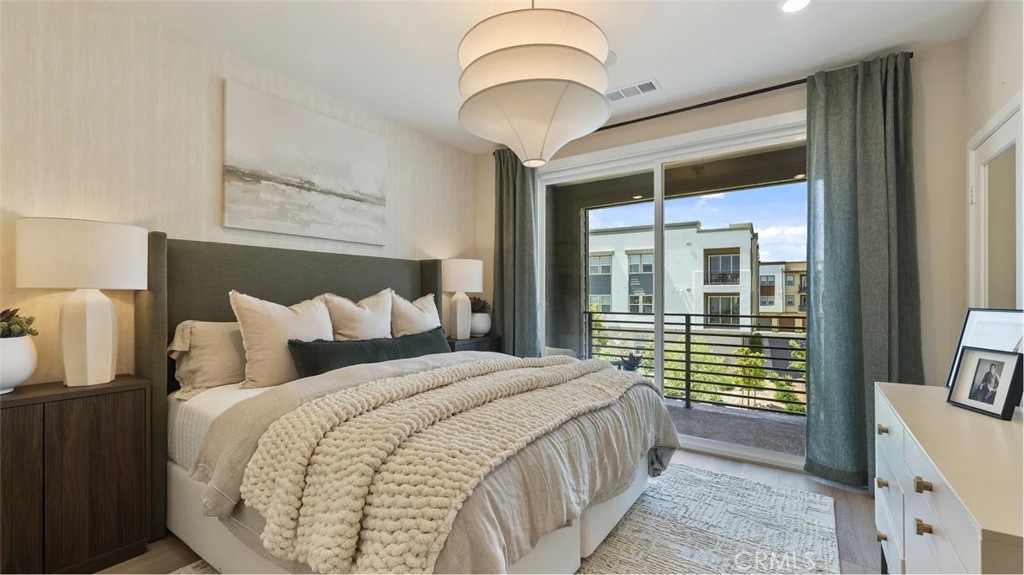 Coral at Valencia - Residential