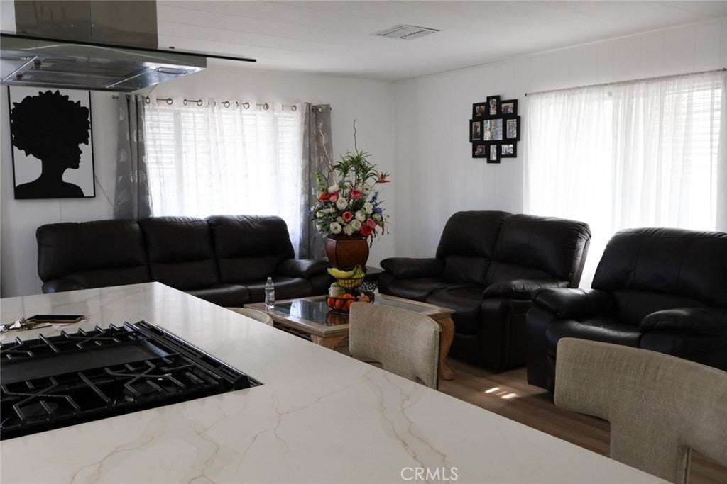 15621 Beach 24