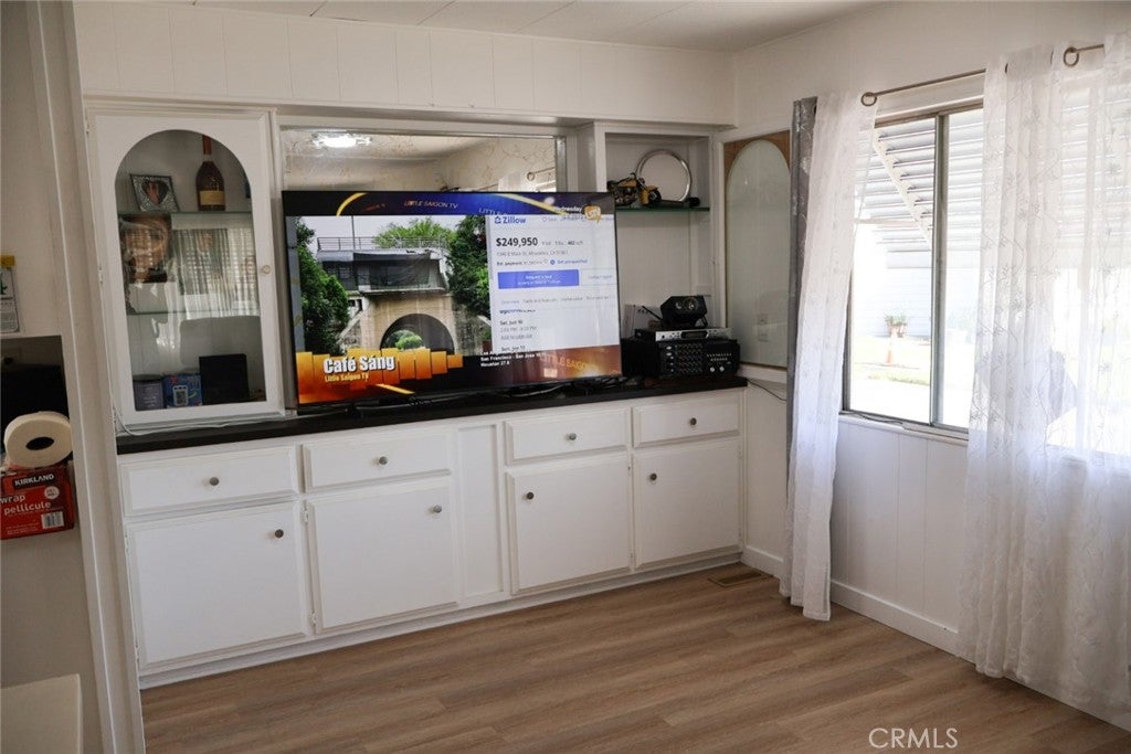 15621 Beach 24
