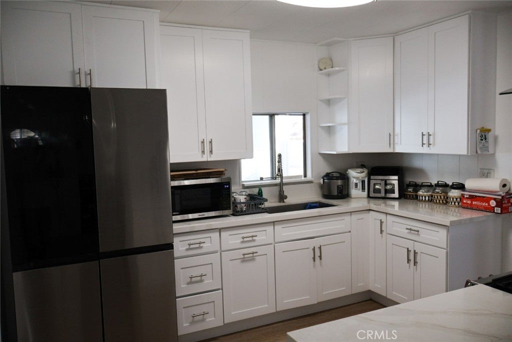 15621 Beach 24