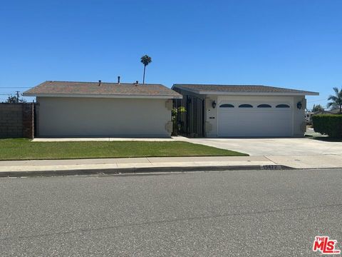 Photo of 13472 Willamette Drive, Westminster, CA 92683 (MLS # 25569899)