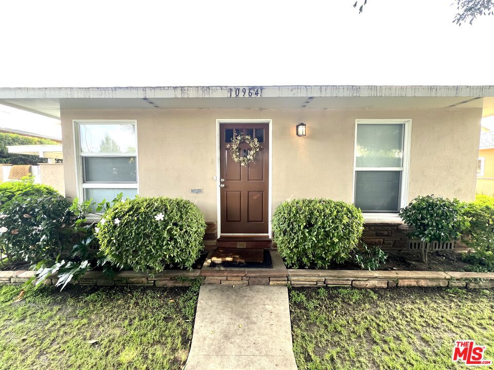 10964 Culver Boulevard