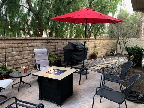 Photo of 27976 Trillium Lane, Valencia, CA 91354 (MLS # SR26196275)