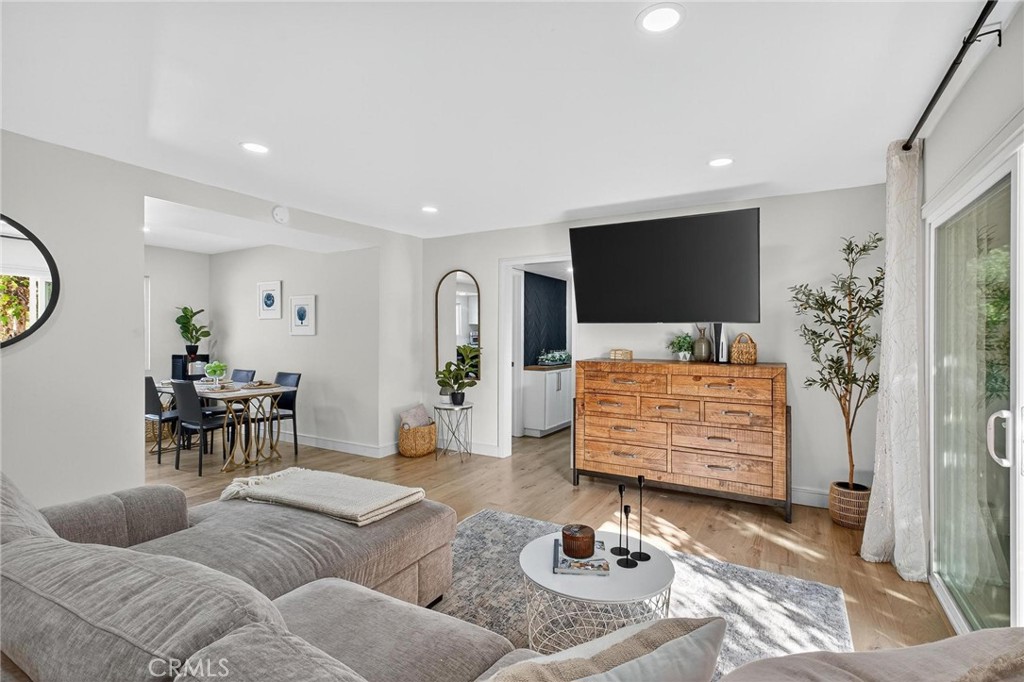 14903 S Normandie 204