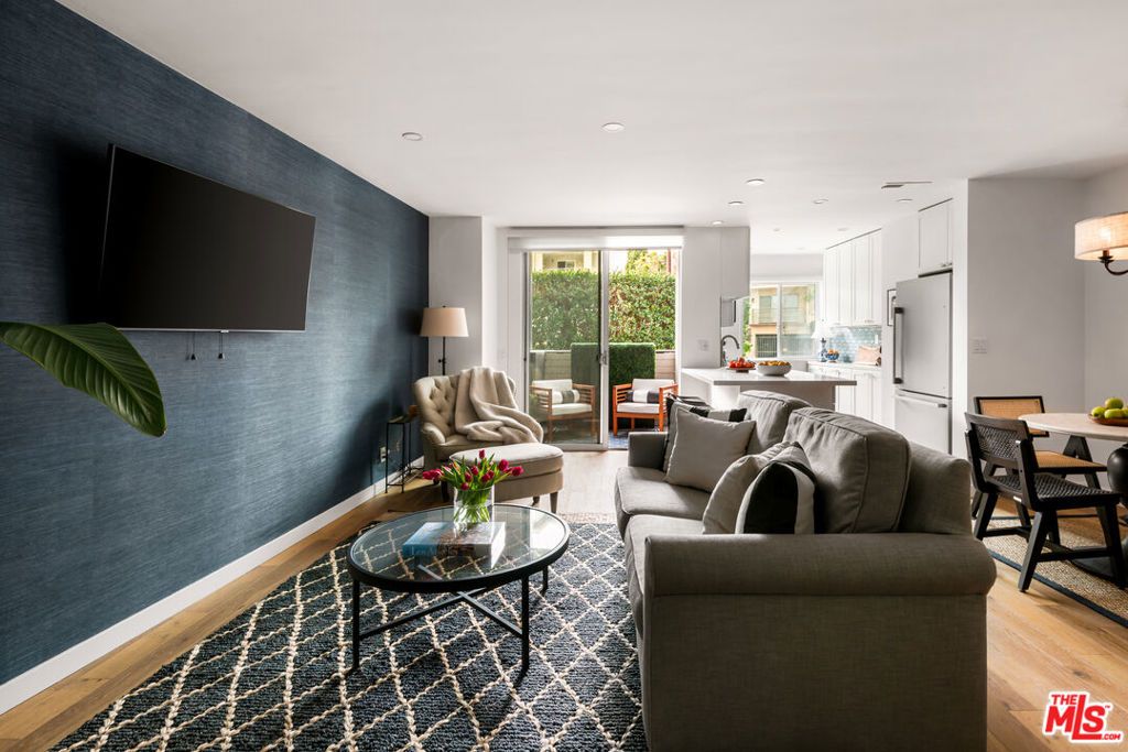 Photo of 7250 Franklin Avenue #101, Los Angeles, CA 90046 (MLS # 26652335)